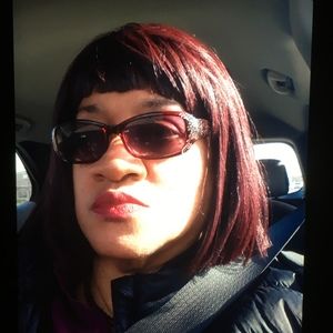 Meet your Posher, Glynda